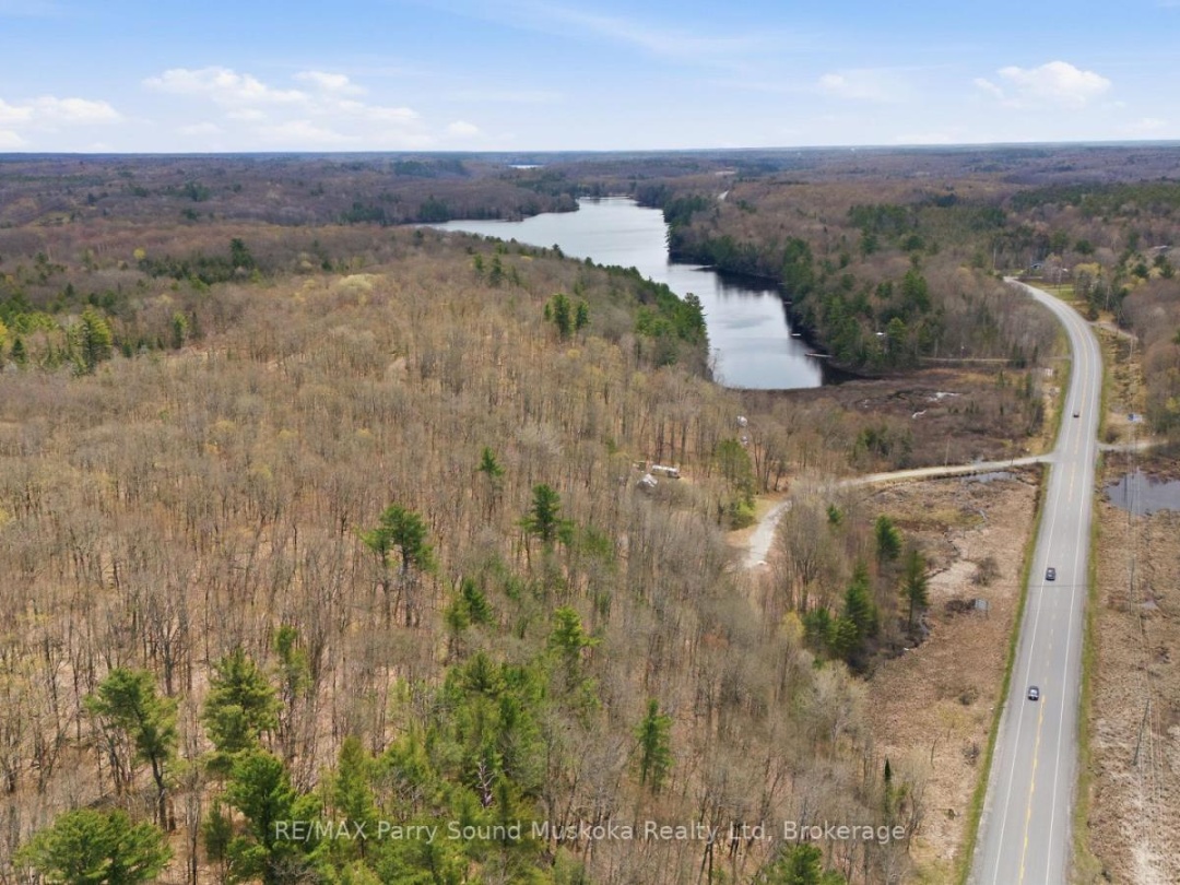25 LAKE RIDGE ROAD, Bell Lake
