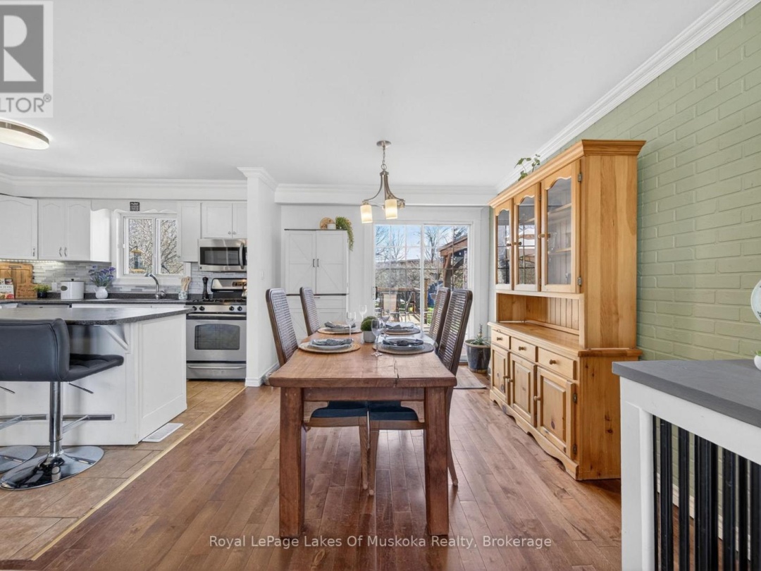 271 LAKELAND CRESCENT, Brock (Beaverton)