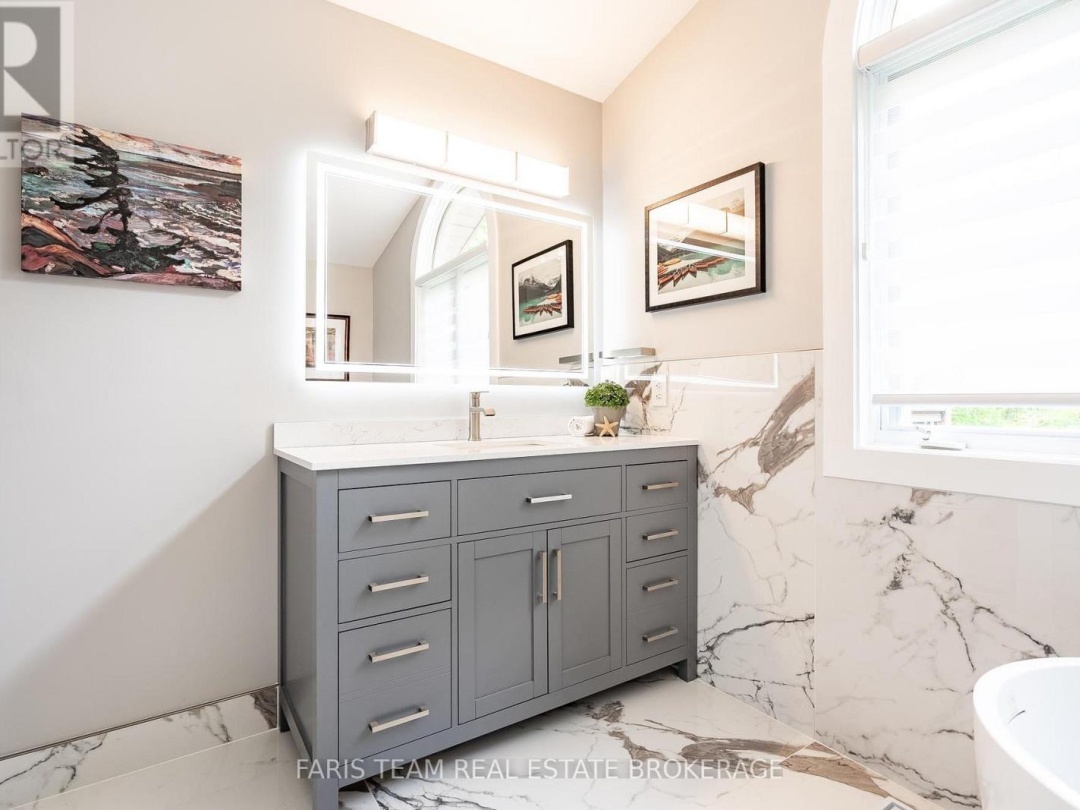 30 BOURGEOIS BEACH ROAD, Tay (Victoria Harbour)
