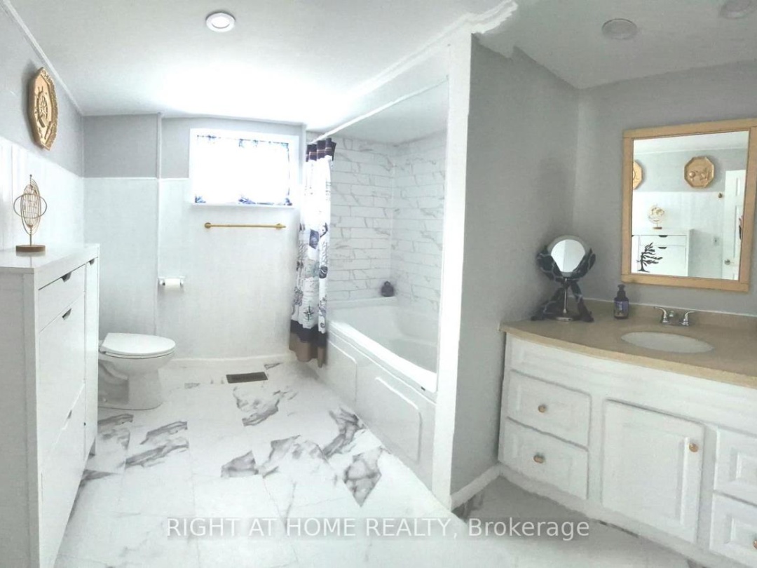 1725 EARL HAID AVENUE, Severn River