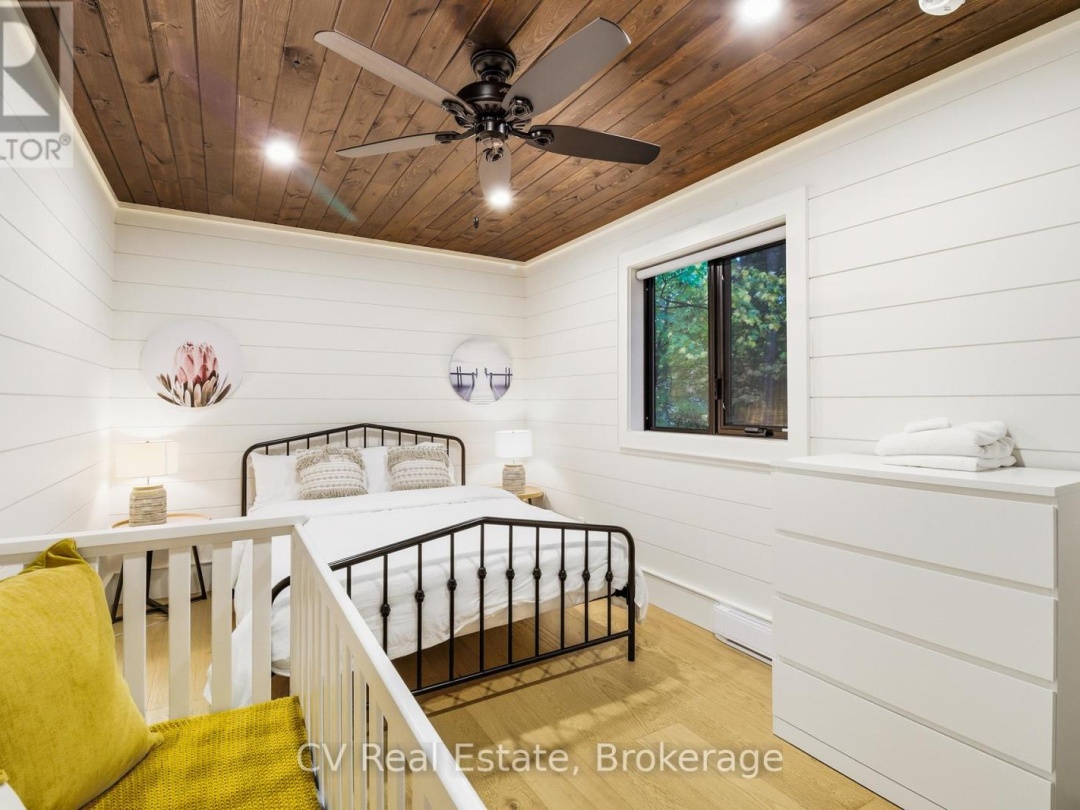1069 WHITE EAGLE ROAD, Kahshe Lake