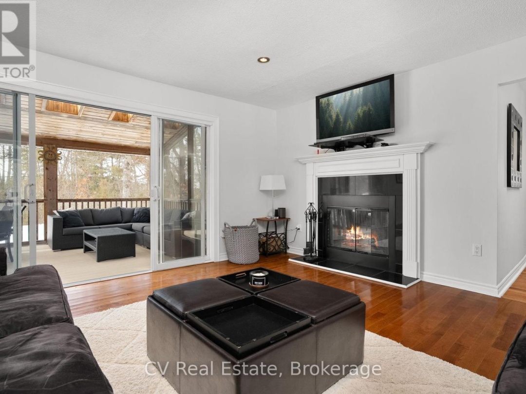 1343 NORTH MULDREW LAKE ROAD, Muldrew-North Lake