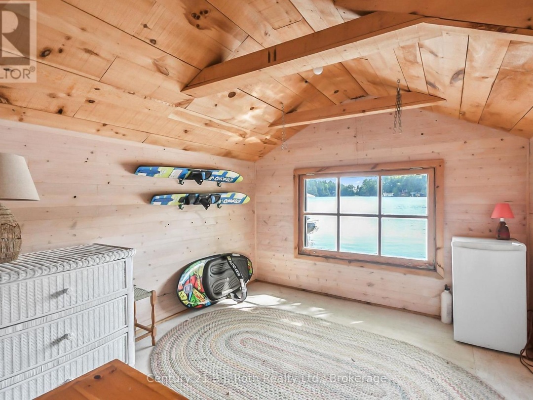520 BROWNING ISLAND, 