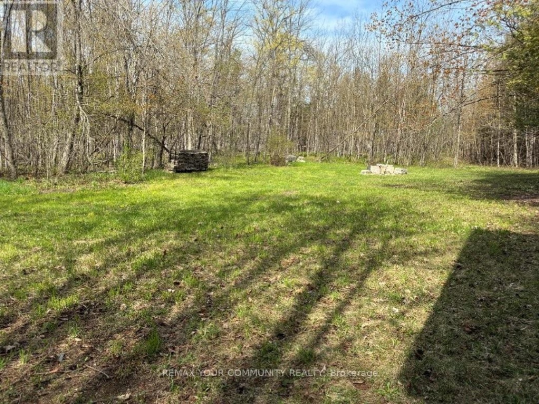 PT LOT 20 BESSIE AVENUE N, Pigeon Lake