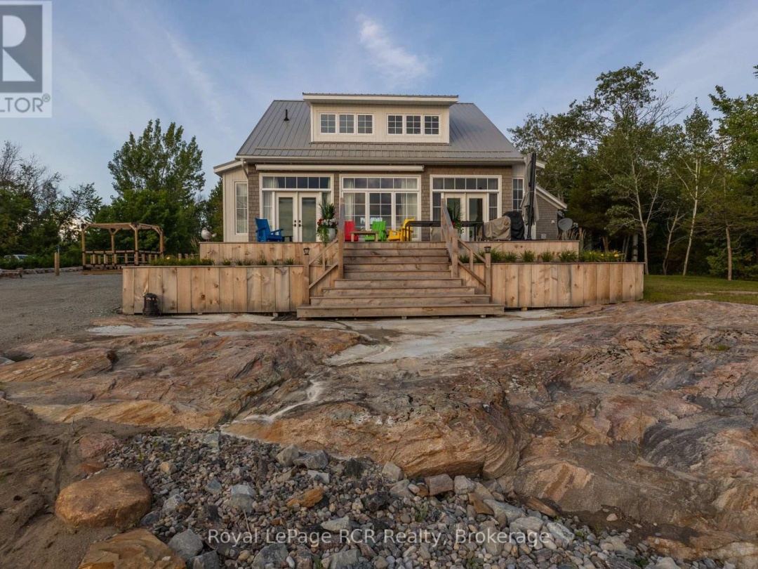 101 EVERGREEN LANE, Georgian Bay