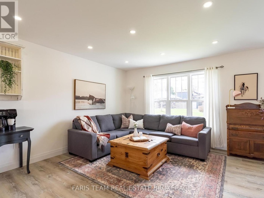 753 FIFTH AVENUE, Tay (Port McNicoll)