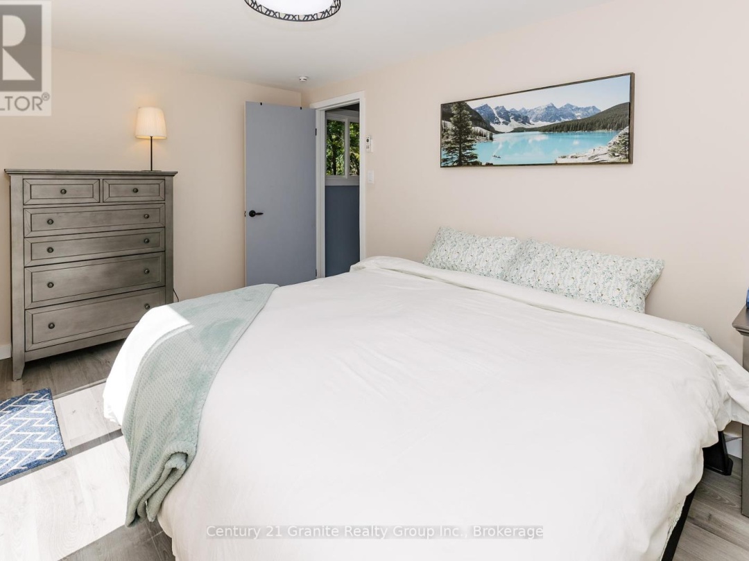 2347 KASHAGAWIGAMOG LAKE ROAD, 