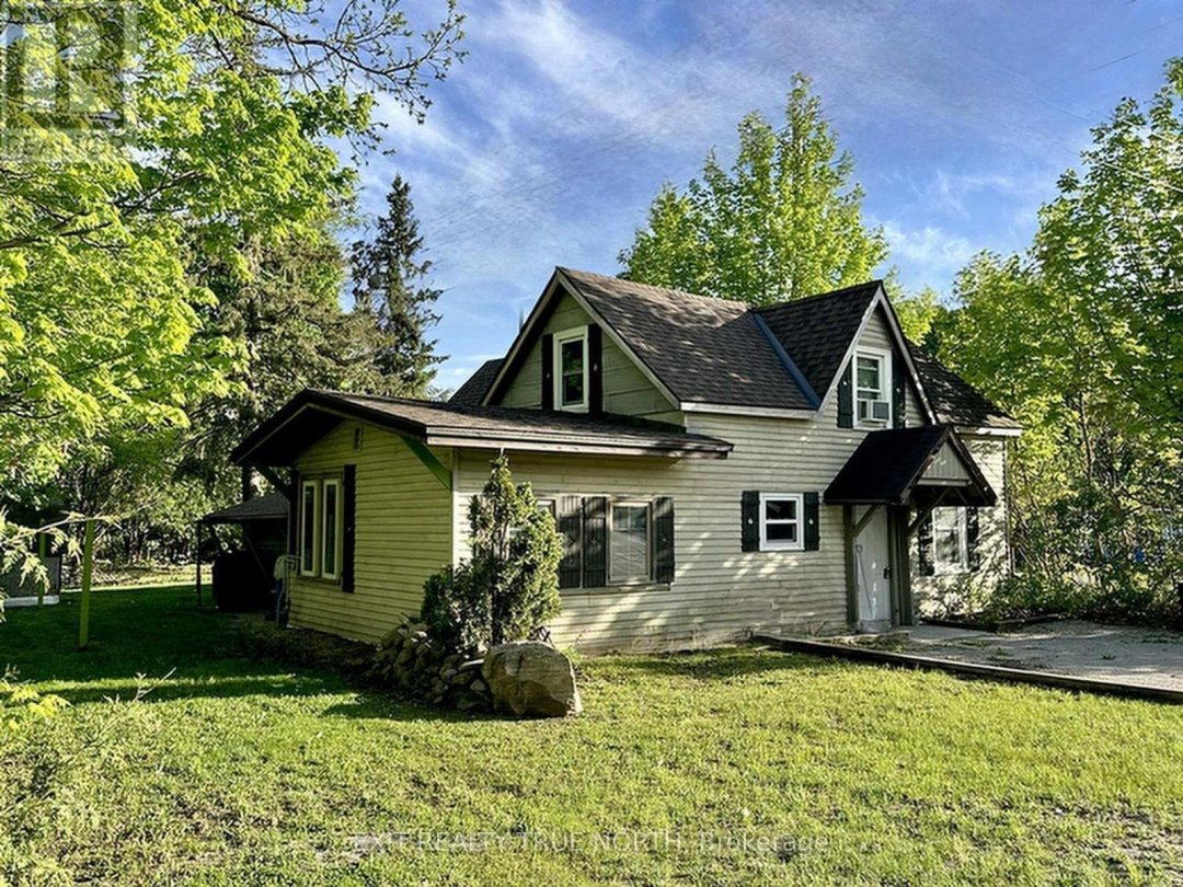 211 BISHOP STREET, Gravenhurst (Muskoka (S))