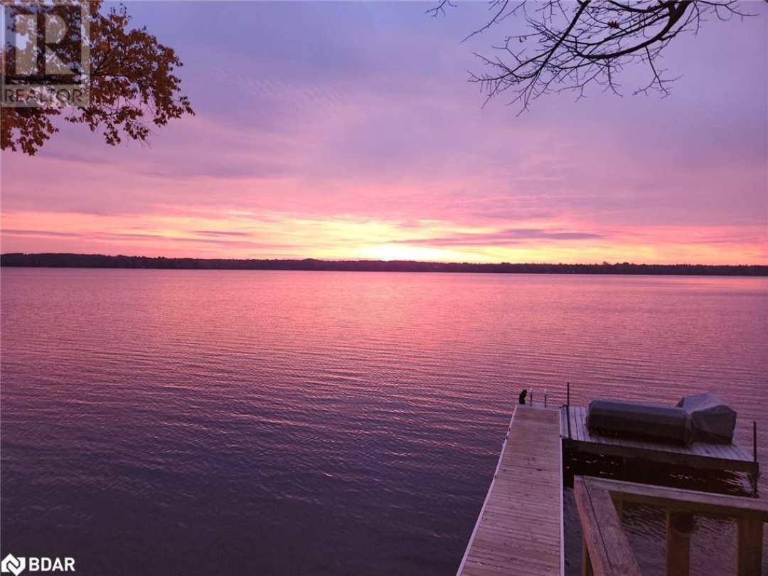 185 AVERY POINT Road, Dalrymple Lake