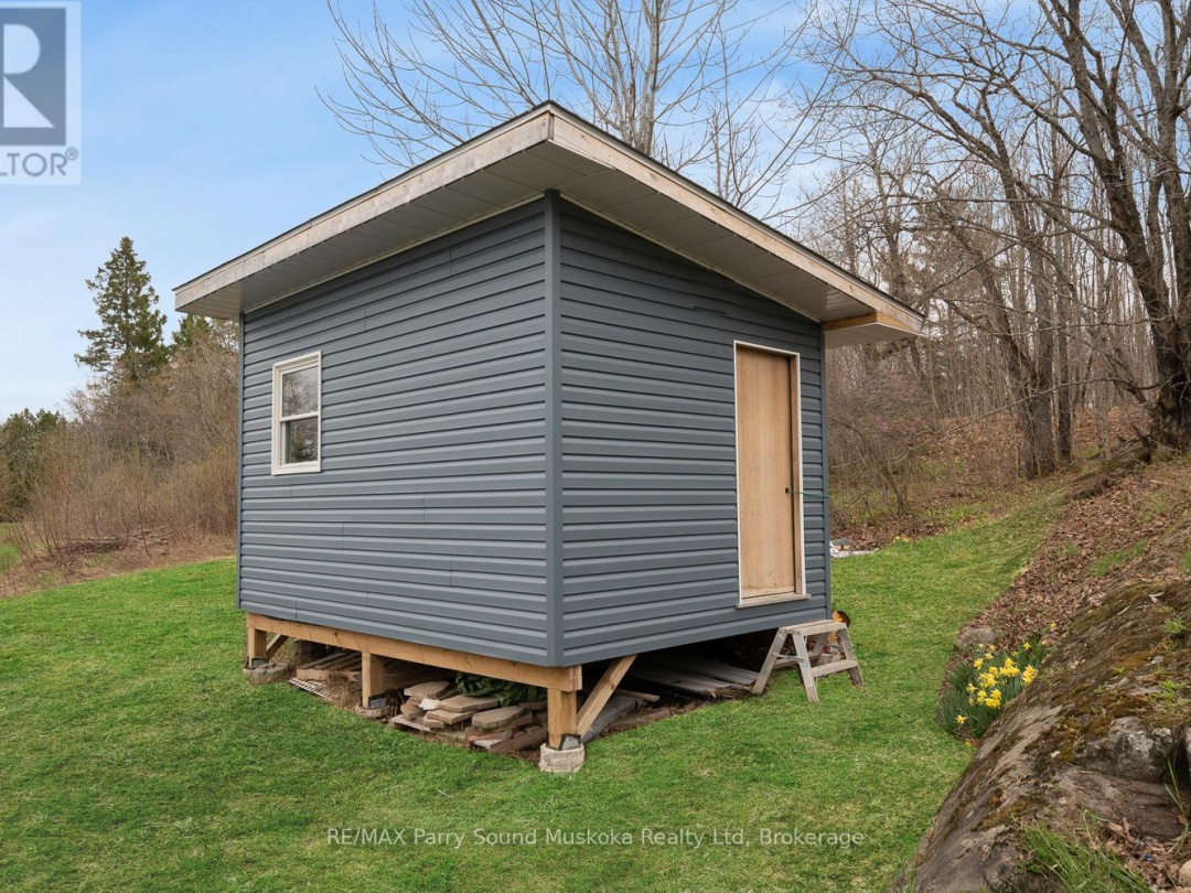 569 HURDVILLE ROAD, McKellar