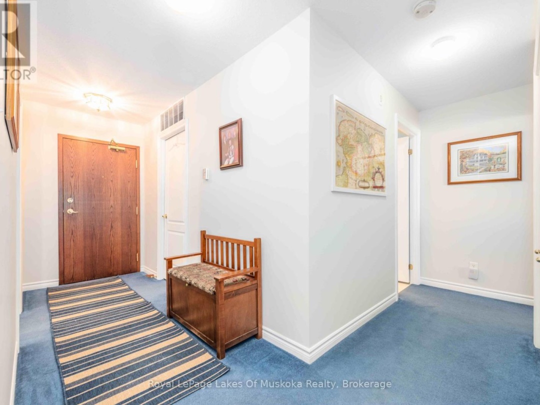 207 - 31 DAIRY LANE, Muskoka River
