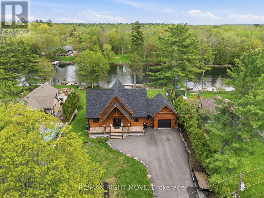 1935 MCLEOD DRIVE, Severn River