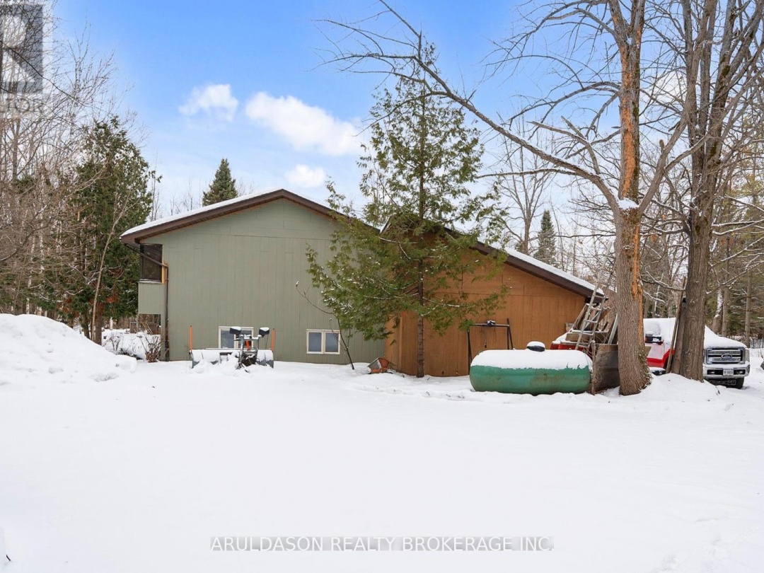 1208 BIRCHCLIFFE CRESCENT, Severn