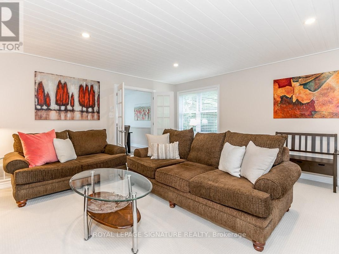 1032 BASE LINE ROAD, Gravenhurst (Morrison)