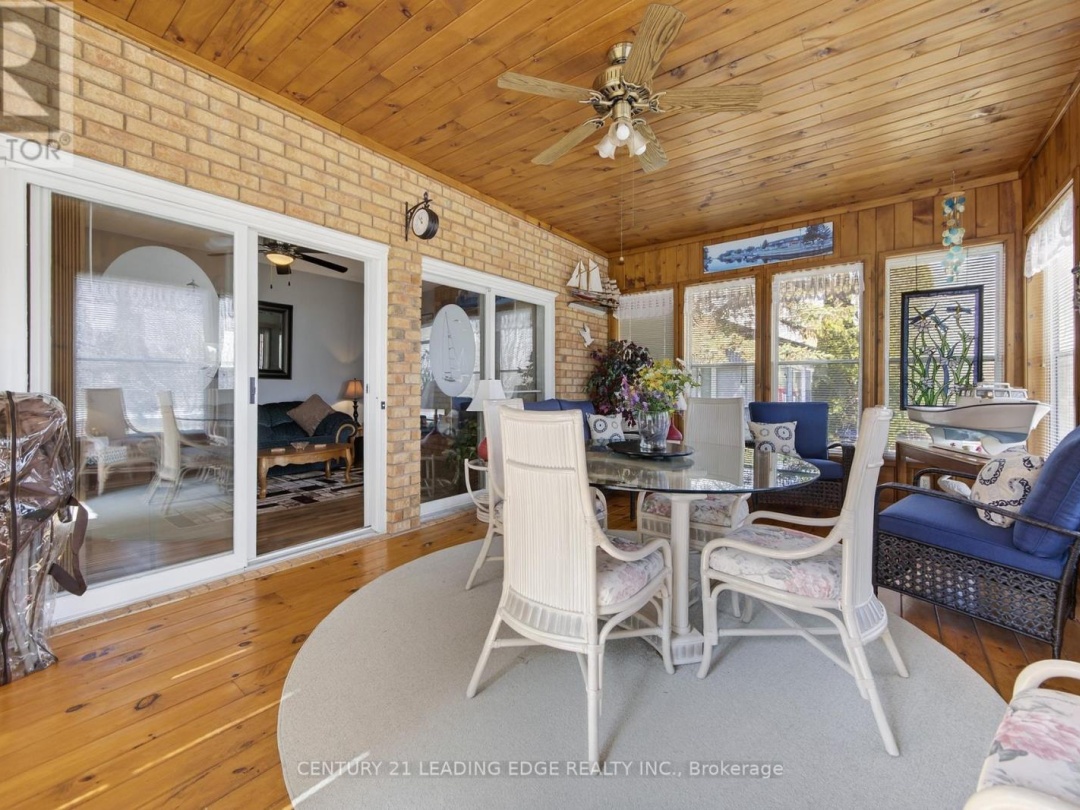17 SANDLEWOOD TRAIL, Lake Simcoe