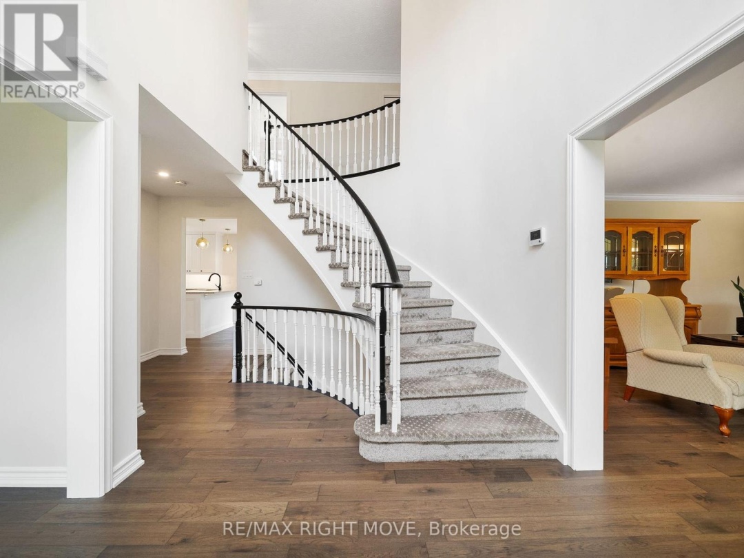 1998 VOYAGEUR CIRCLE, Severn