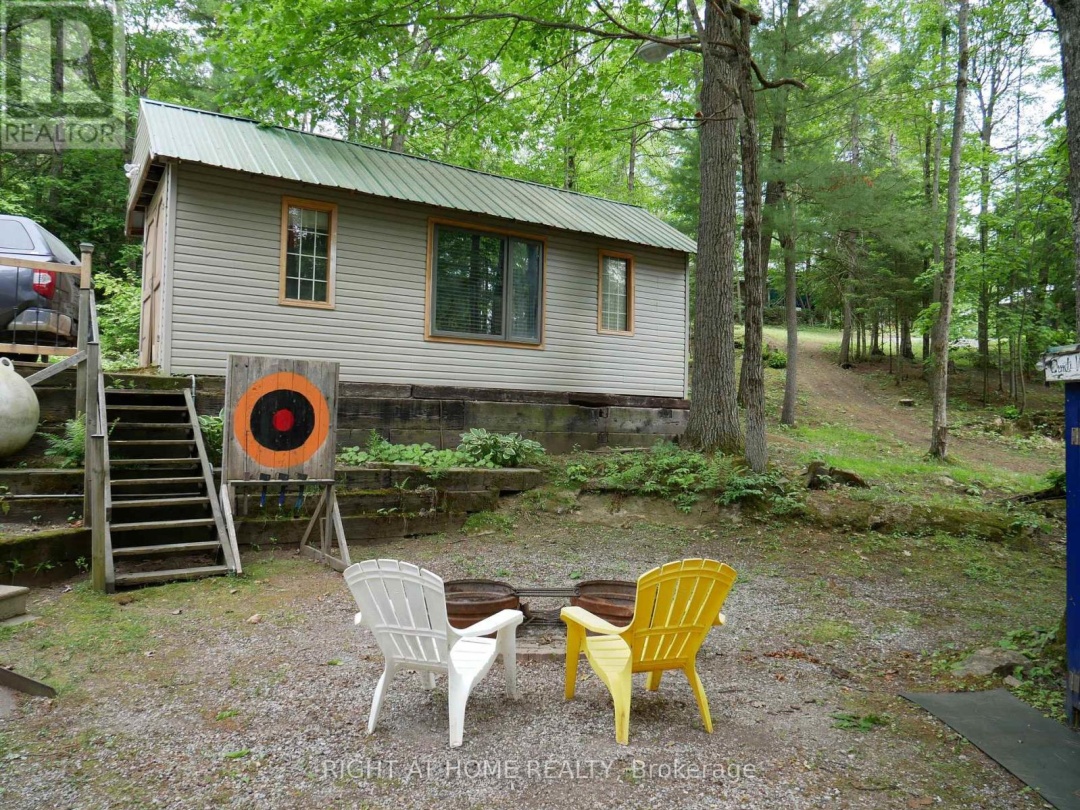 1130 TOWERING OAKS TRAIL W, 
