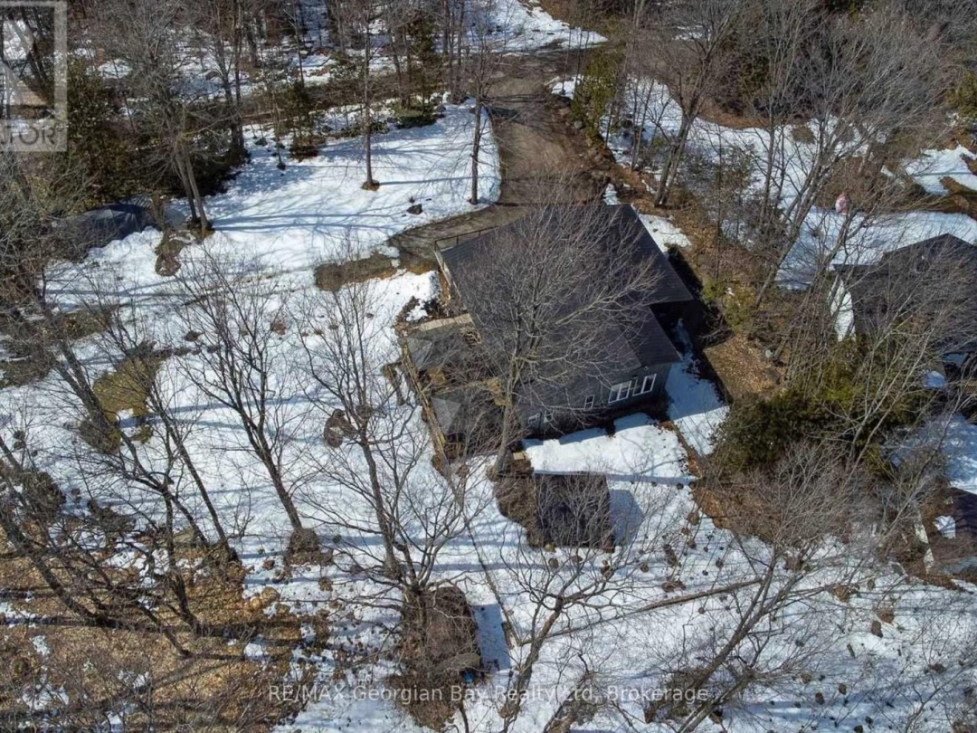 1745 TWIN OAKS CRESCENT, Matchedash Bay