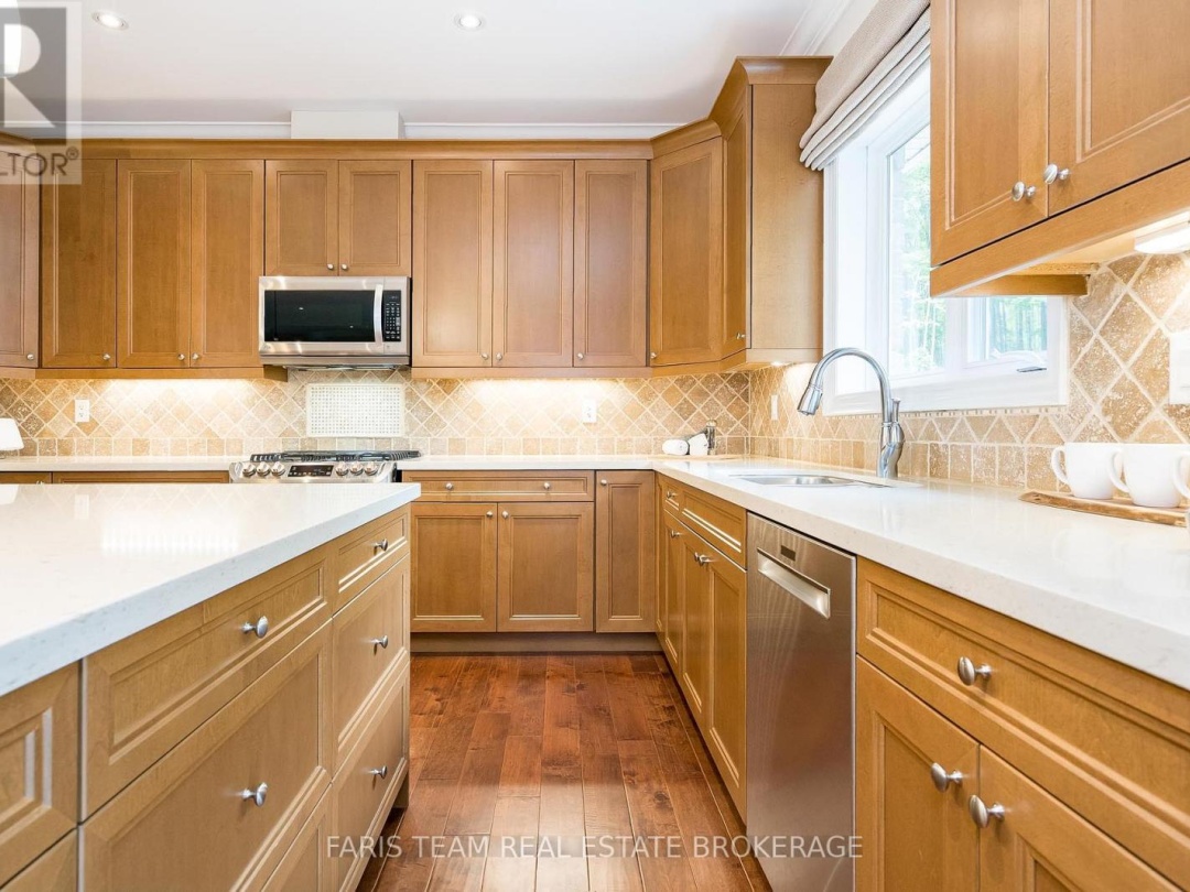 1559 RIMKEY CRESCENT, 