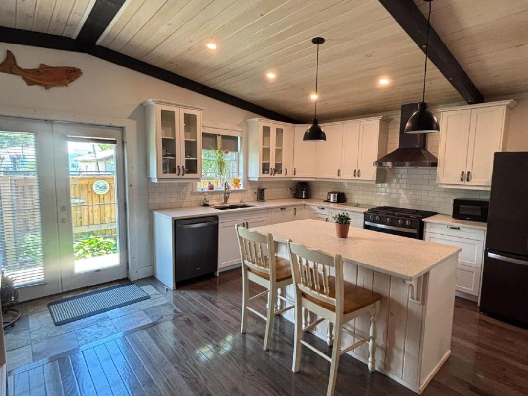 175 CRESCENT DRIVE, Gravenhurst (Muskoka (S))