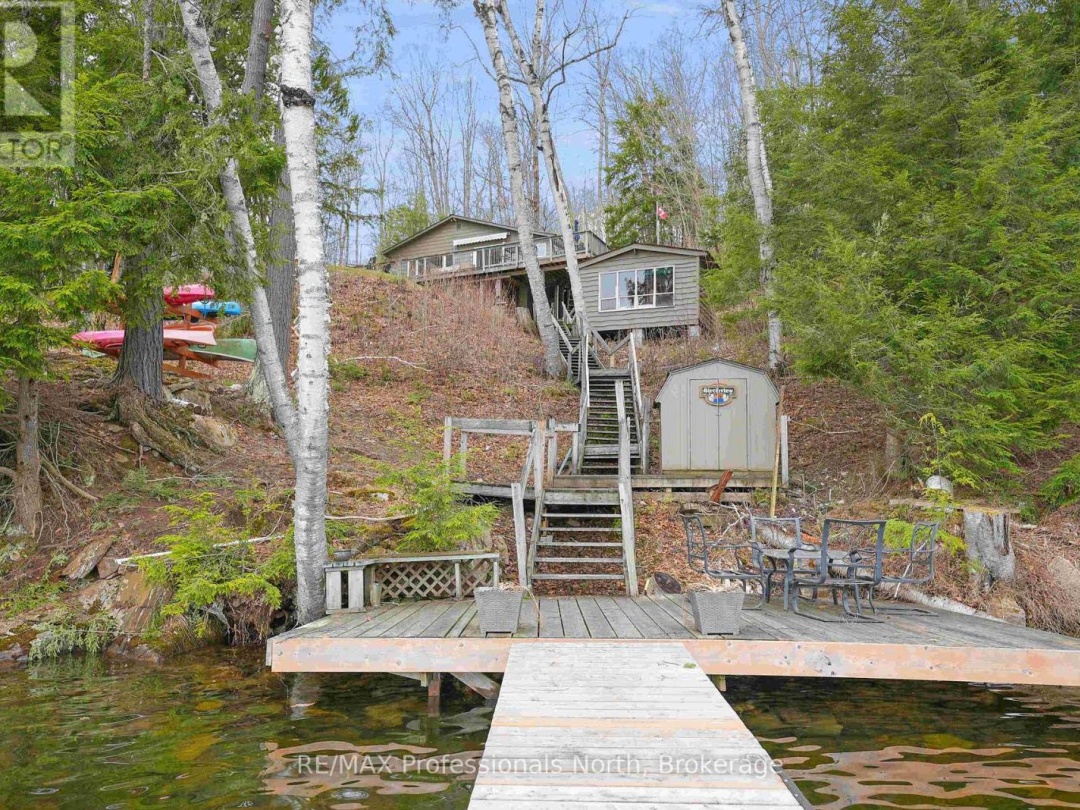 1110 MISKWABI LAKE ROAD, Miskwabi Lake