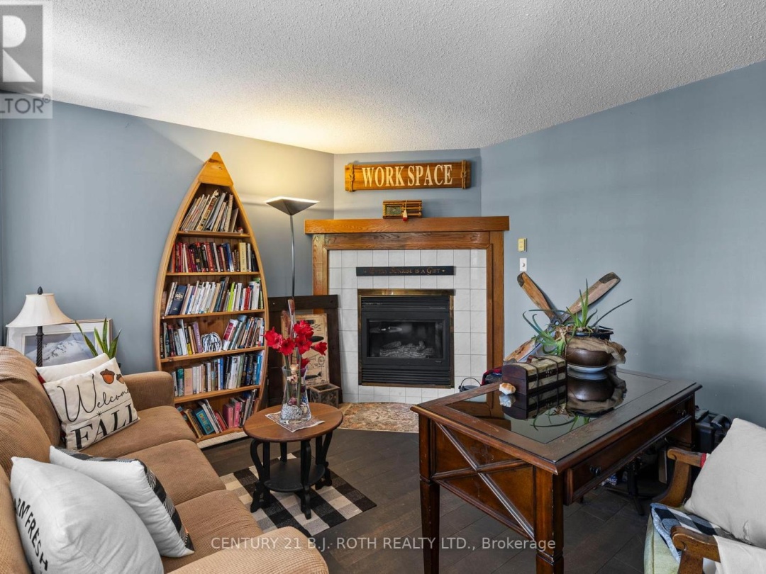 53 SLALOM DRIVE, Oro-Medonte (Moonstone)