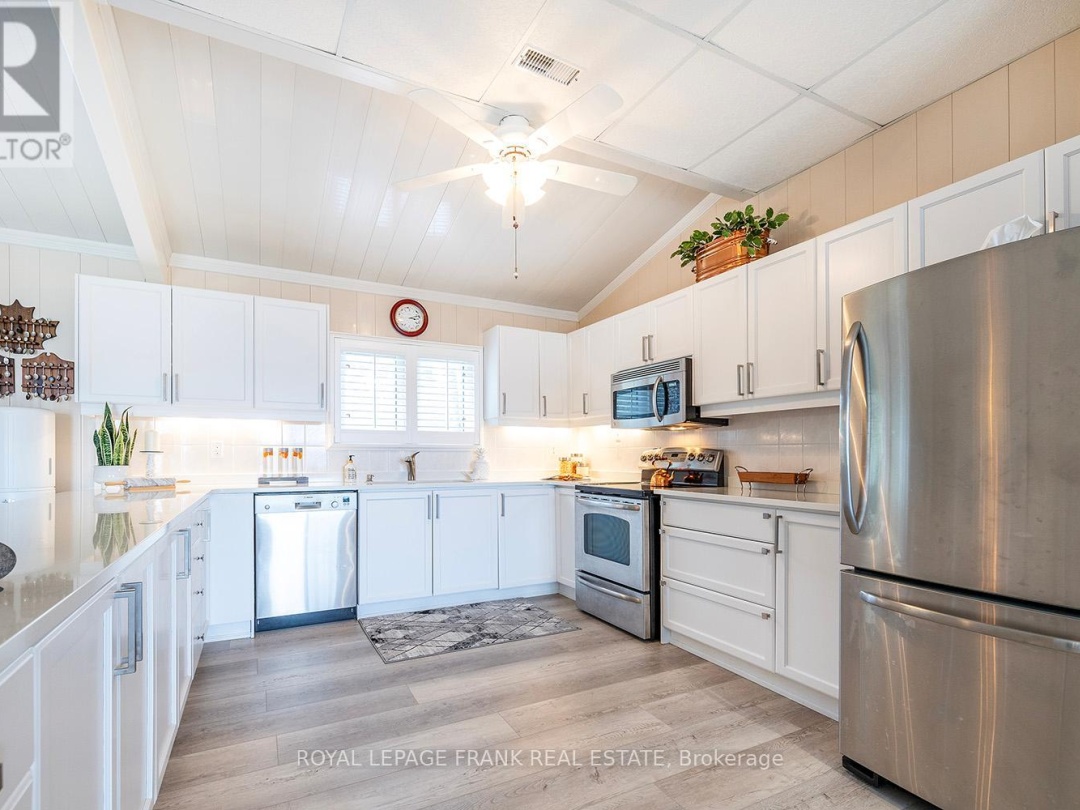 46 LAKEVIEW BOULEVARD, Lake Scugog