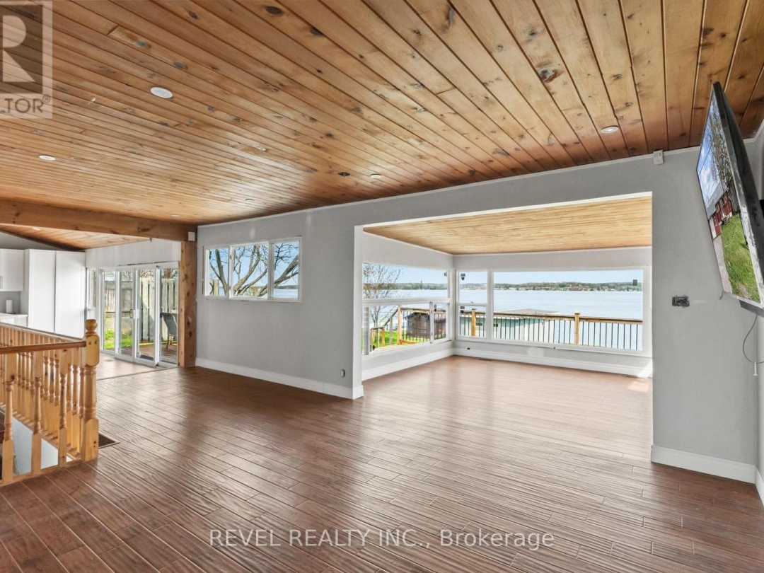 151 BEEHIVE DRIVE, Sturgeon Lake