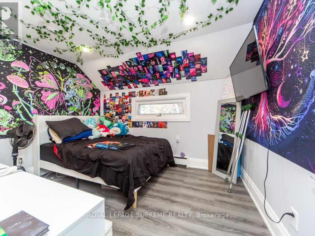 248 MISSISSAGA STREET W, 