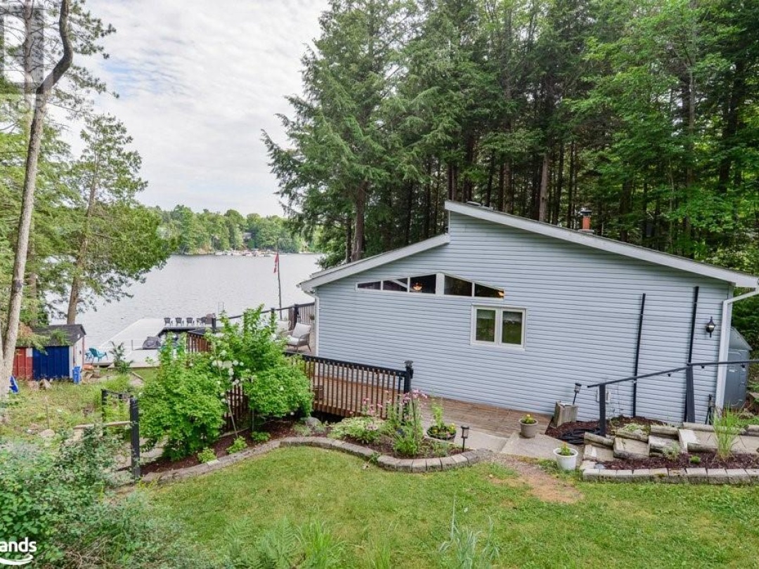 13 Shady Lane, Otter Lake