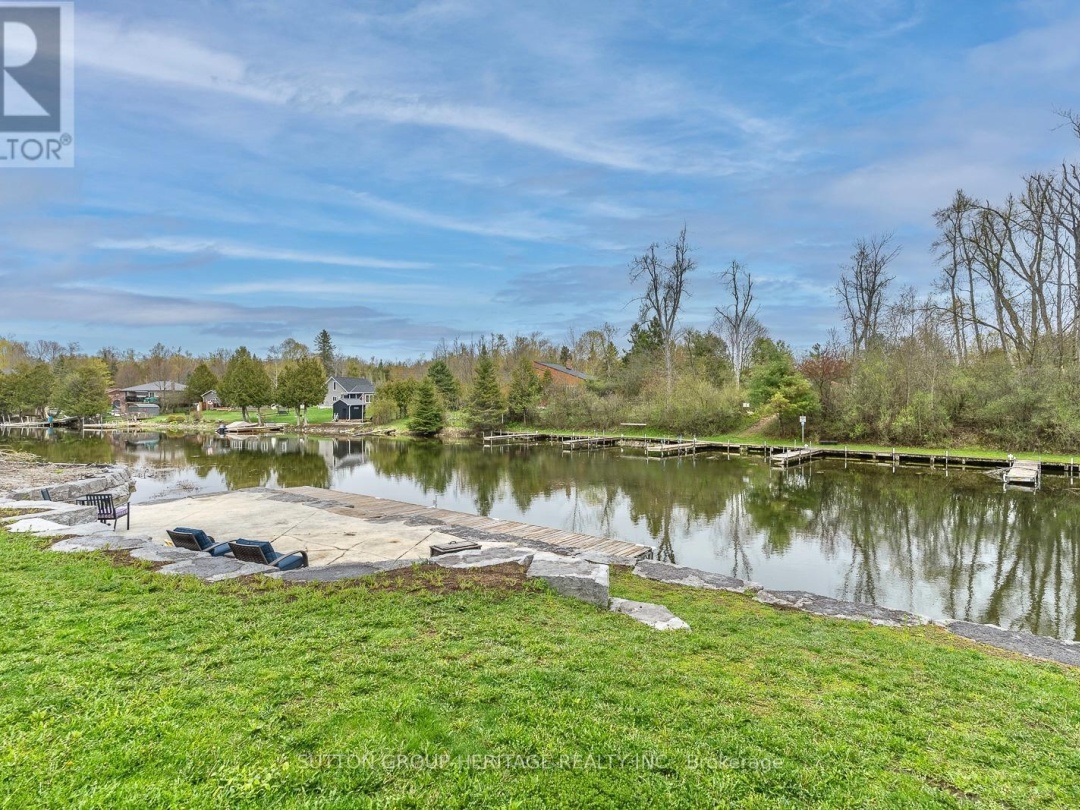 191 PIRATES GLEN DRIVE E, Pigeon Lake