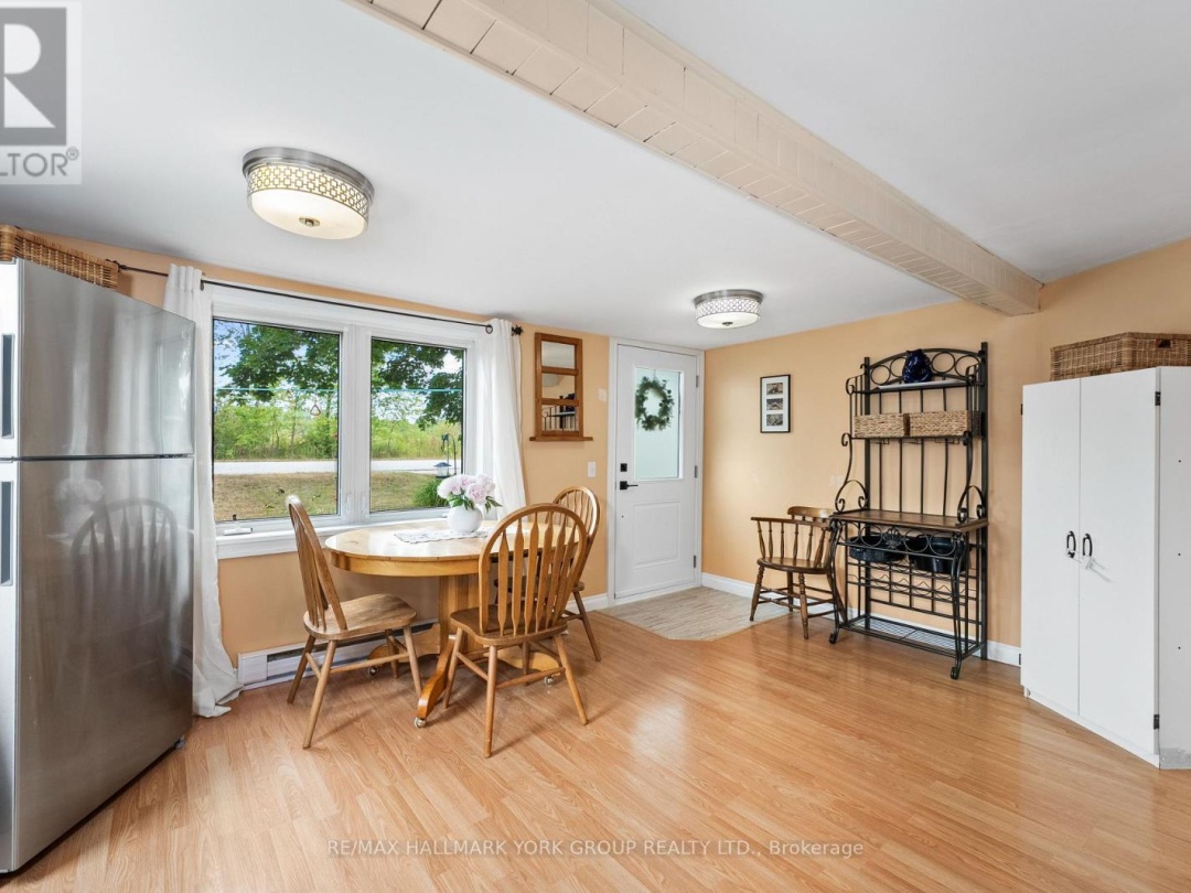 6 MITCHELLVIEW ROAD, Mitchell Lake