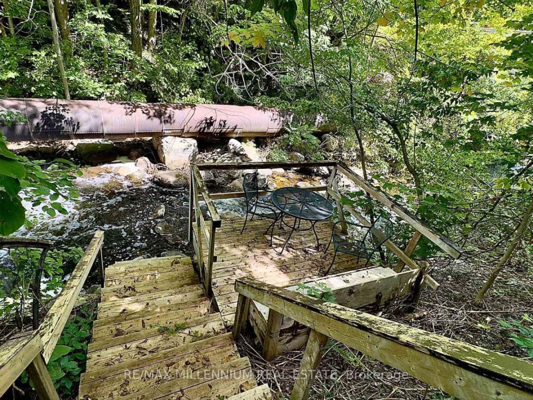 3741 CEDAR RAPIDS DRIVE S, 