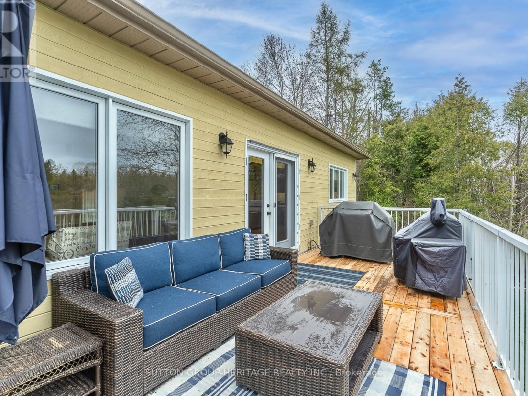 191 PIRATES GLEN DRIVE E, Pigeon Lake