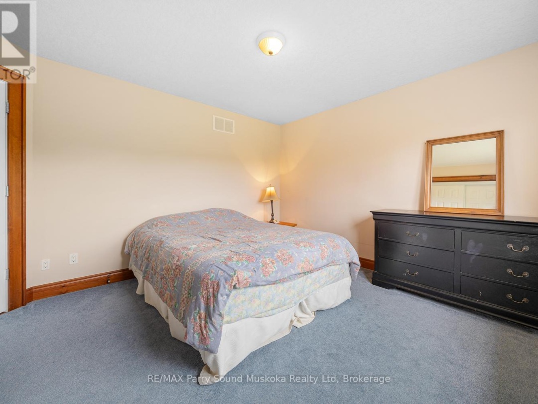 25 COLE POINT TRAIL, Manitouwabing Lake