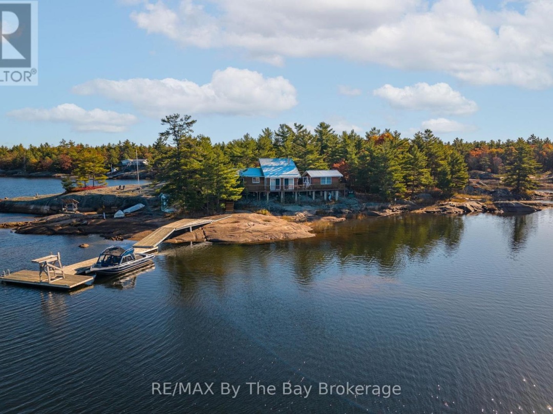 2 ISLAND 2890, Georgian Bay