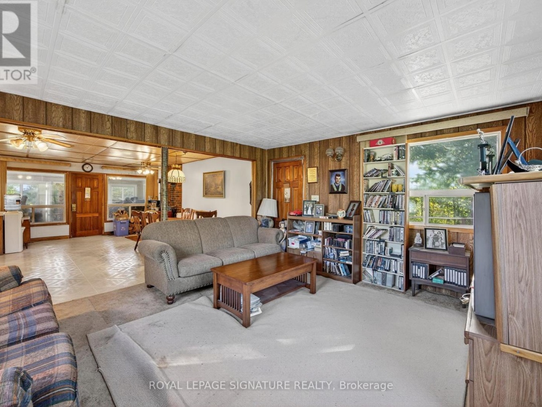 81-77 BASS BAY DRIVE, 
