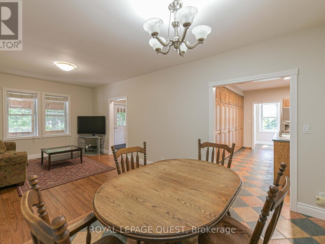 1046 SOUTHWOOD ROAD, Gravenhurst (Morrison)