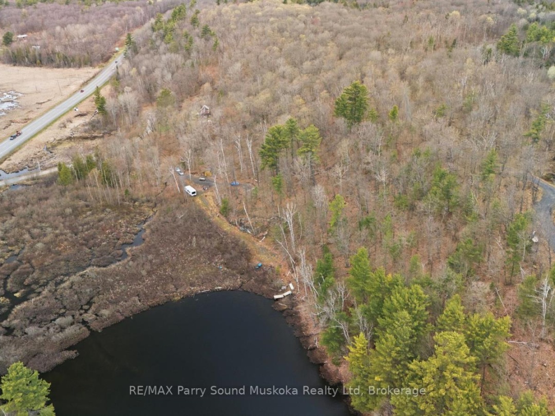 25 LAKE RIDGE ROAD, Bell Lake