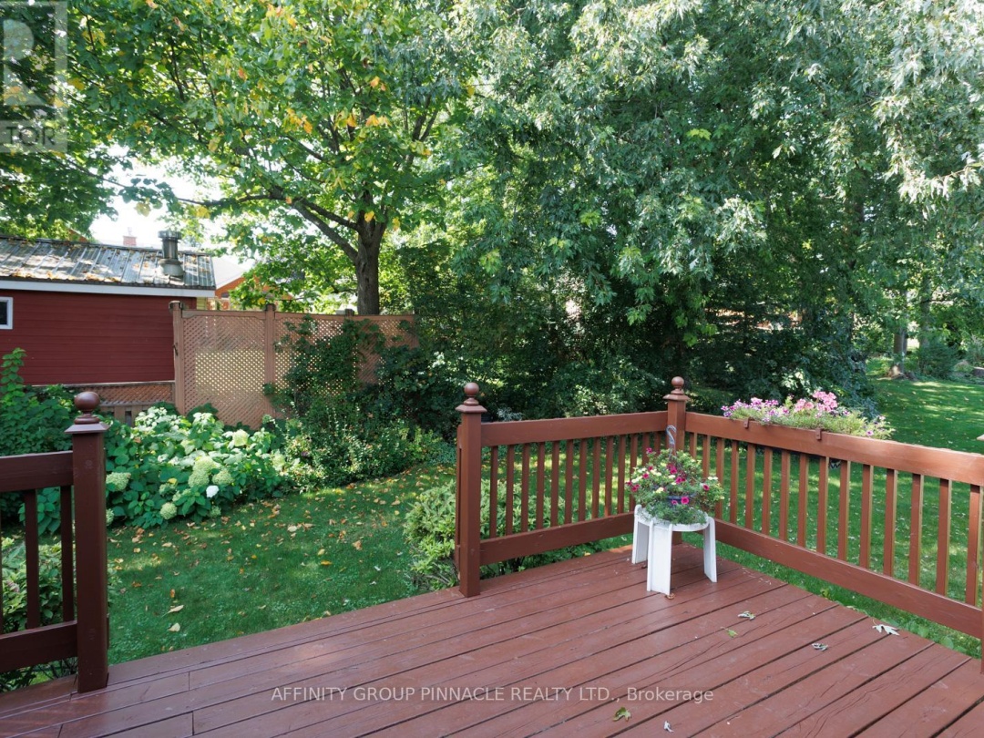 16 HILLVIEW DRIVE, Kawartha Lakes (Bobcaygeon)