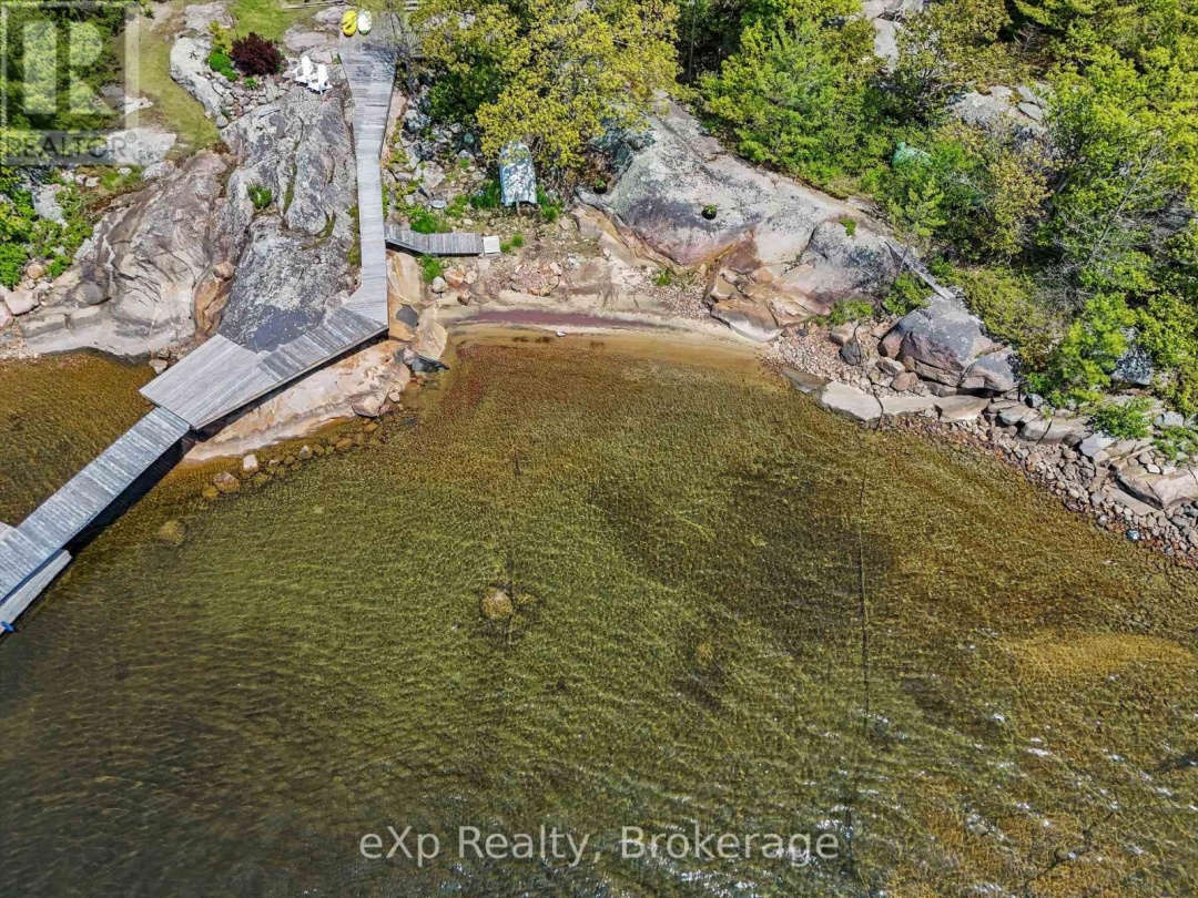 6646 1040LITTLEBEAUSOLEIL ISLAND, Georgian Bay