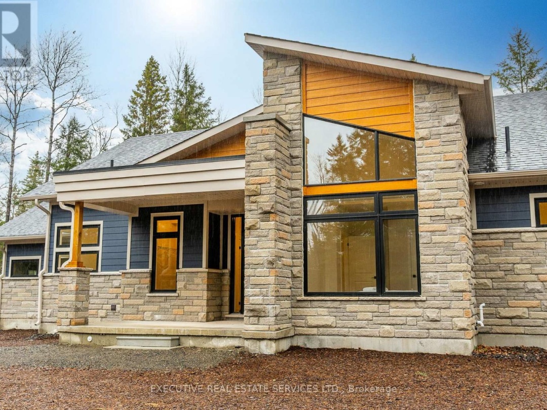 1049 GREENSVIEW DRIVE, Lake of Bays (Franklin)