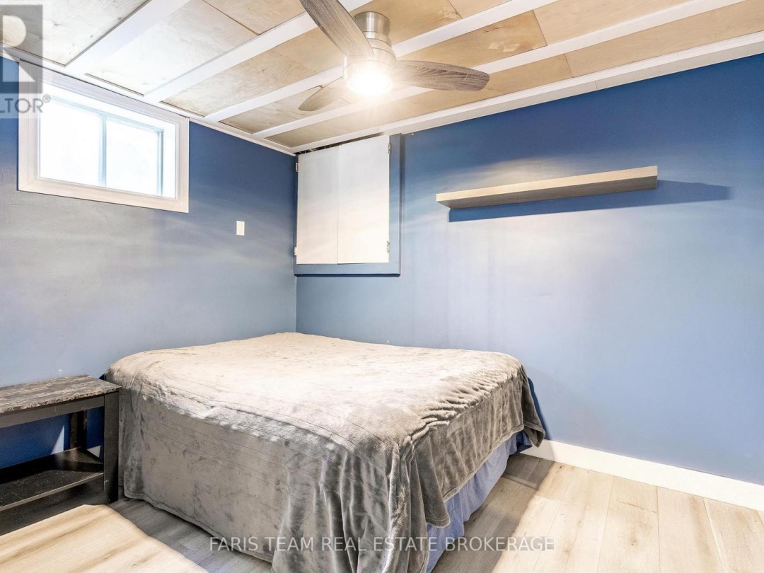 8304 COUNTY ROAD 169, 