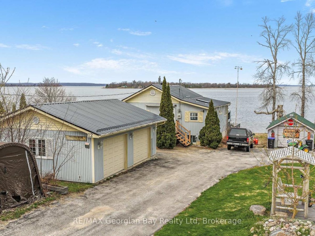 12 ROBINS POINT ROAD, Georgian Bay
