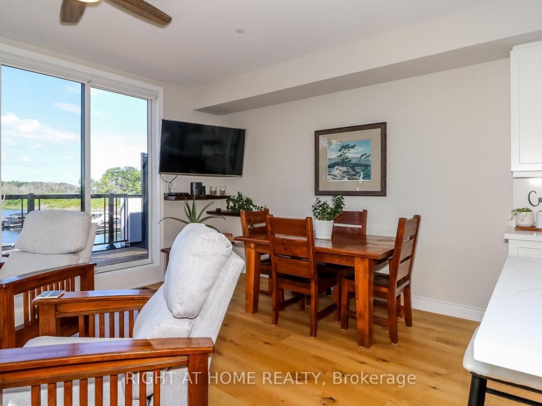 100 MARINA VILLAGE DRIVE, Georgian Bay