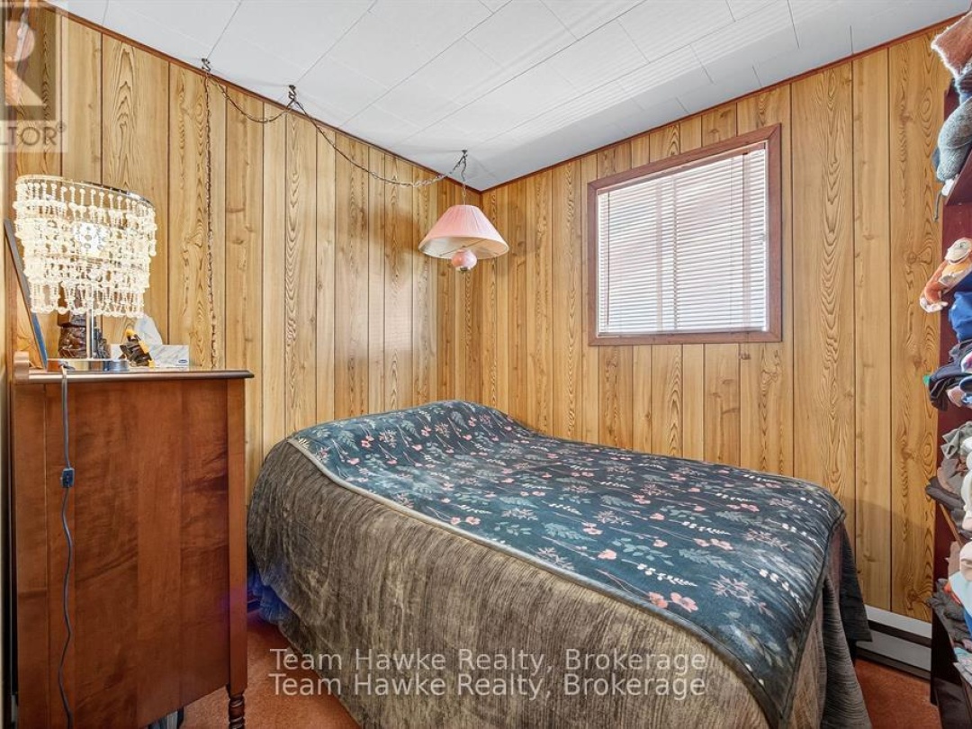 203 WOODLANDS AVENUE, 