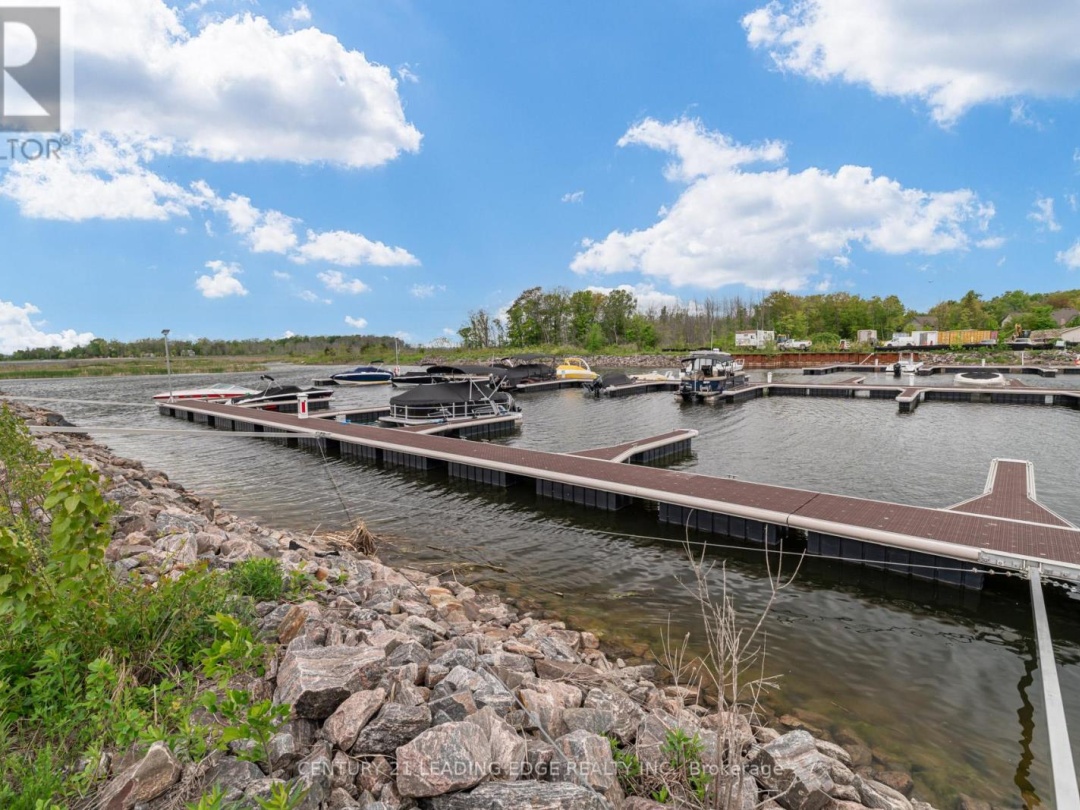 105 MARINA VILLAGE DRIVE, Georgian Bay (Baxter)