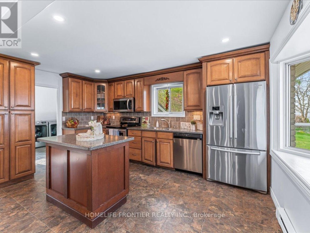 6 LAKEVIEW PARK ROAD, Sturgeon Lake