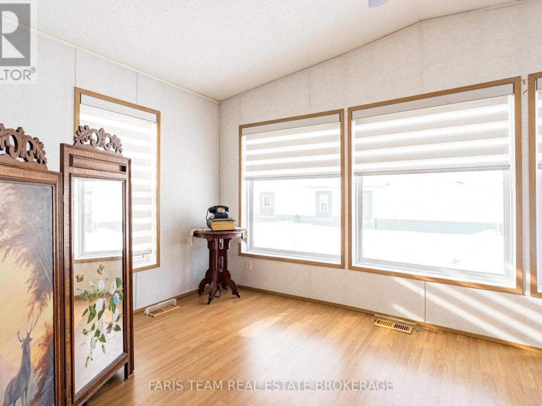 1407 FOX ROAD, Severn