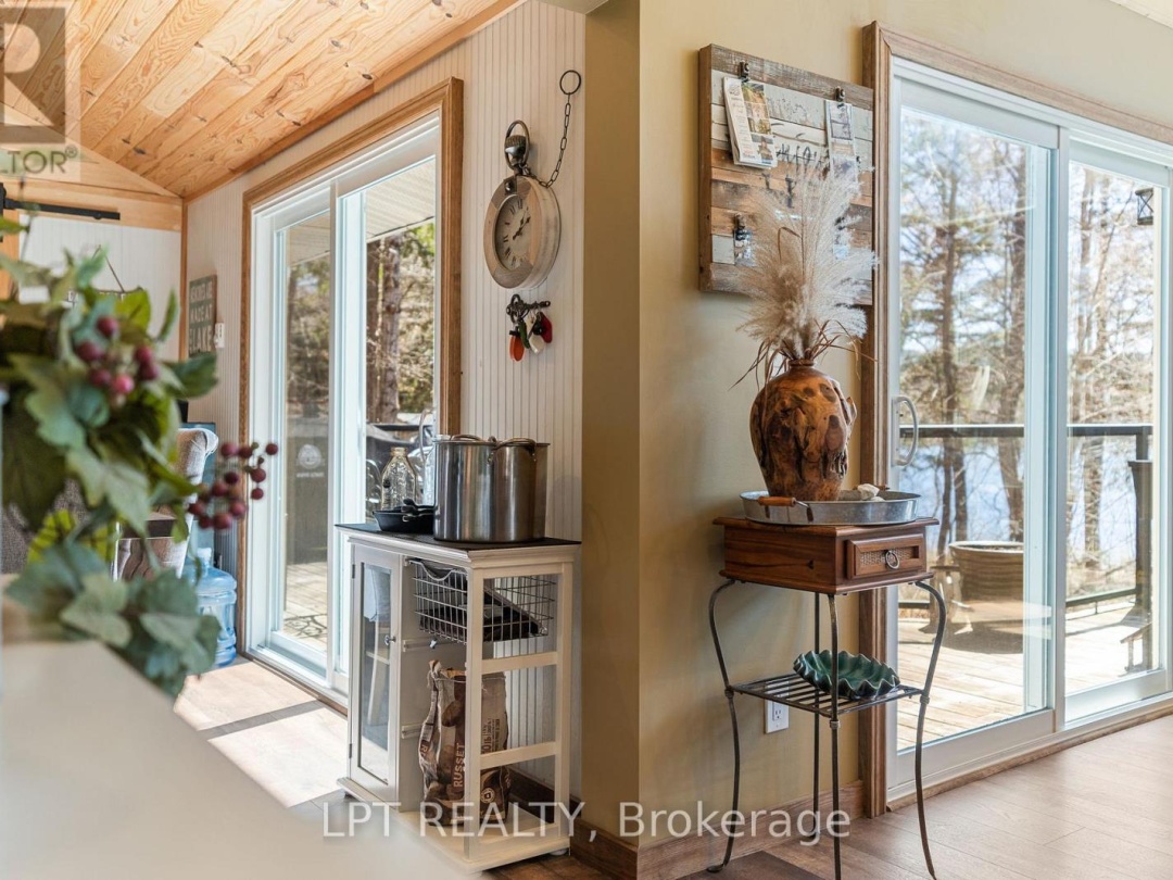 1369 HIPKISS DRIVE, Haliburton Lake